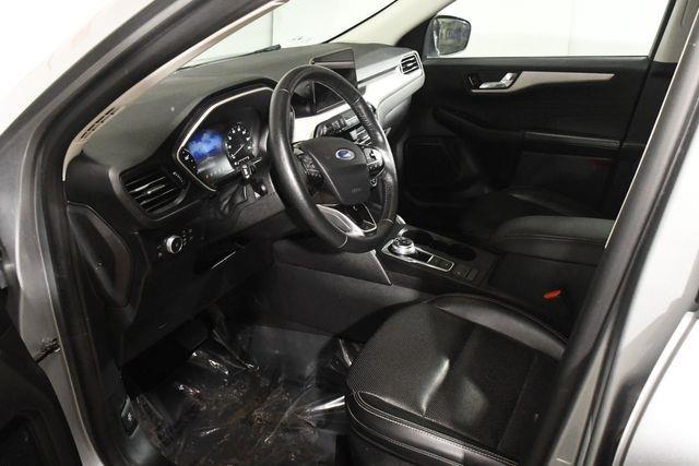 2021 Ford Escape Hybrid SEL photo
