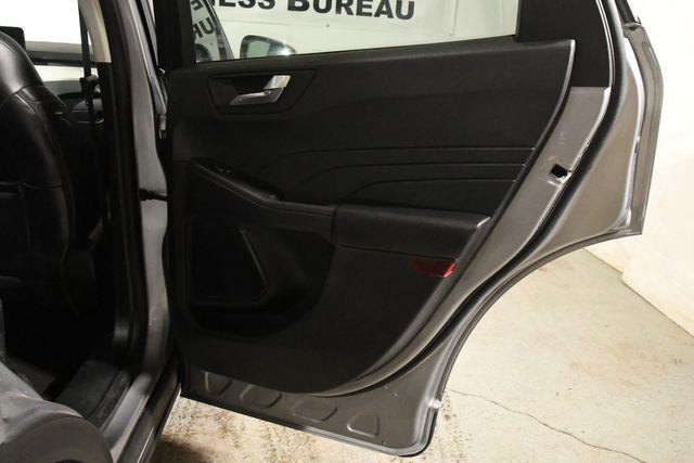 2021 Ford Escape Hybrid SEL photo