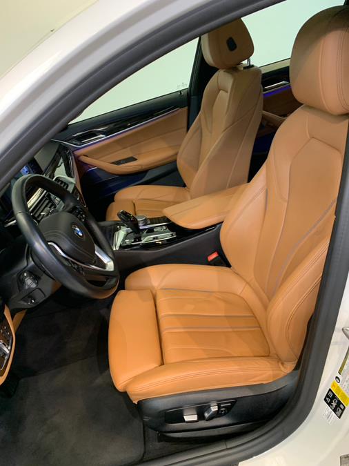 2021 BMW 5-Series 540i xDrive Sedan photo