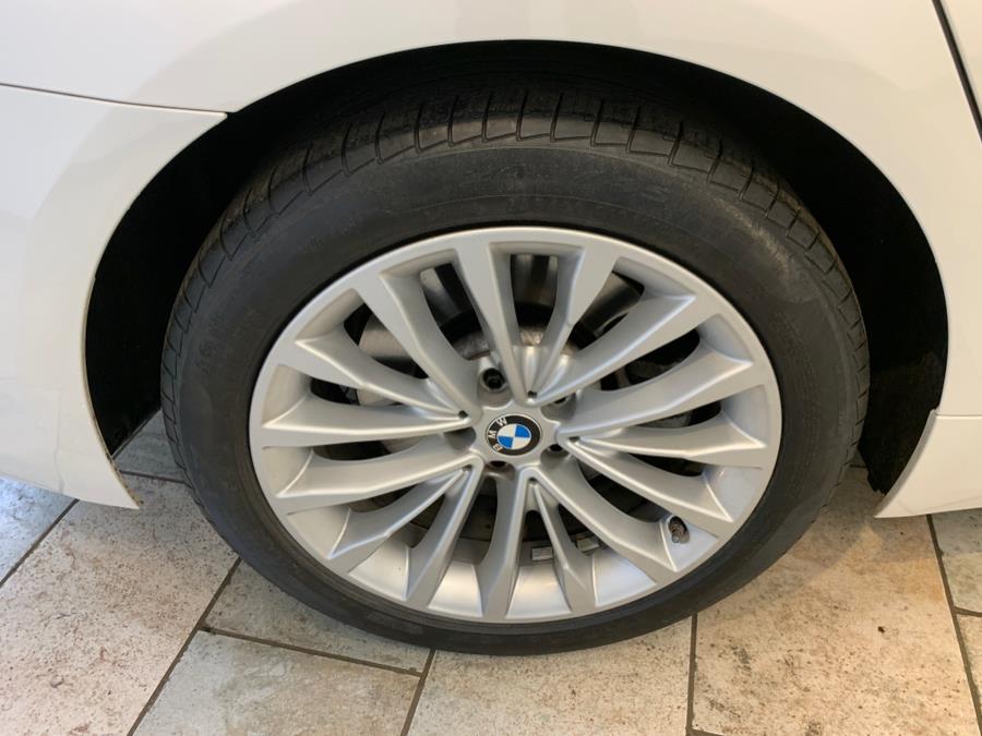 2021 BMW 5-Series 540i xDrive Sedan photo