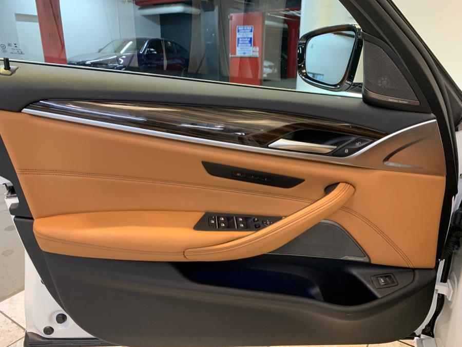 2021 BMW 5-Series 540i xDrive Sedan photo