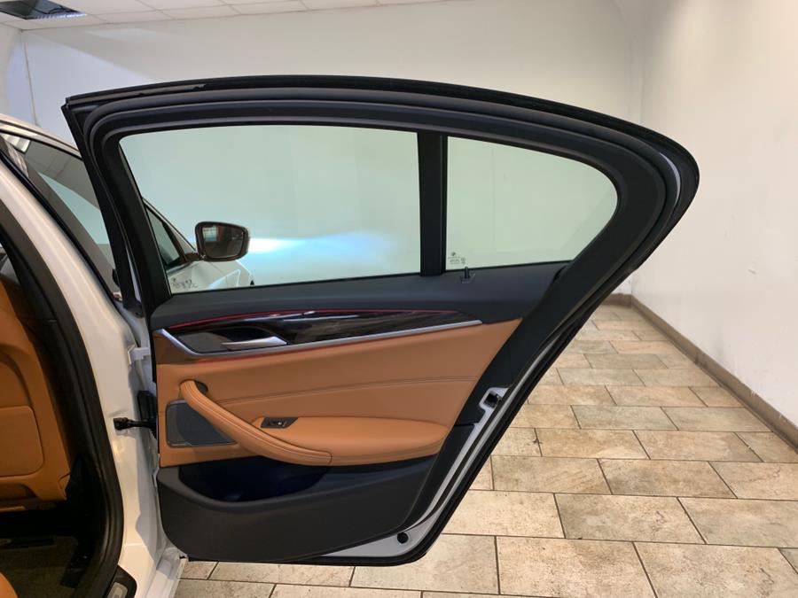 2021 BMW 5-Series 540i xDrive Sedan photo
