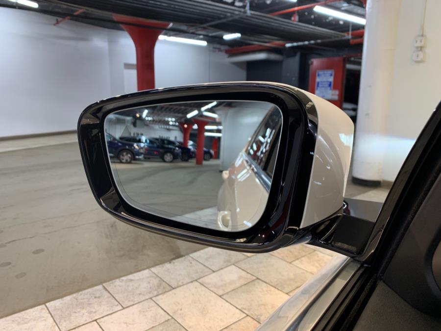 2021 BMW 5-Series 540i xDrive Sedan photo