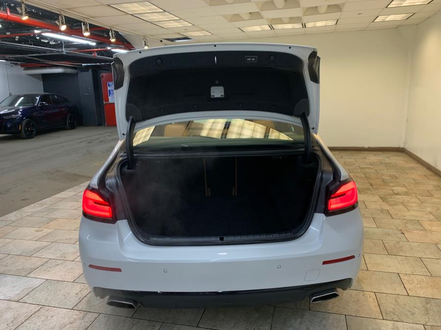 2021 BMW 5-Series 540i xDrive Sedan photo