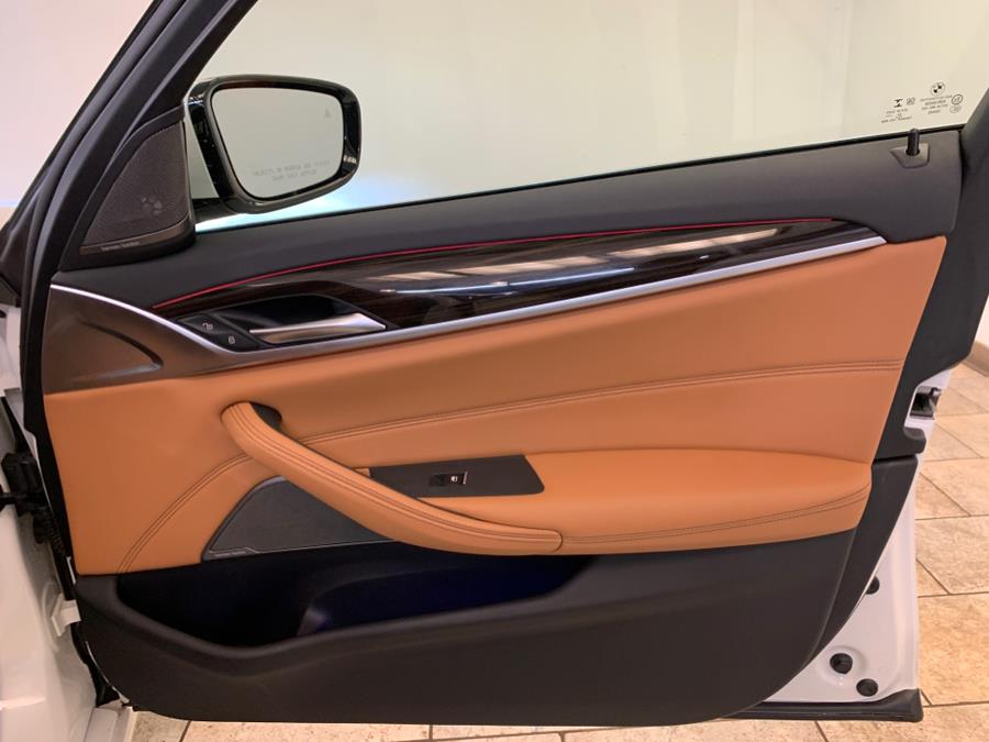 2021 BMW 5-Series 540i xDrive Sedan photo