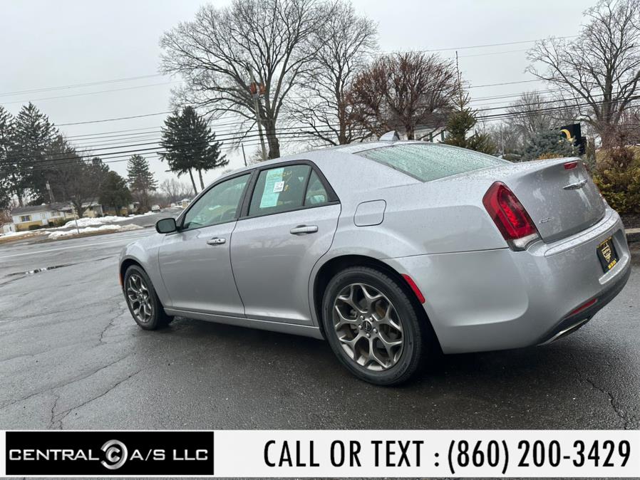 2015 Chrysler 300 4dr Sdn 300S AWD photo
