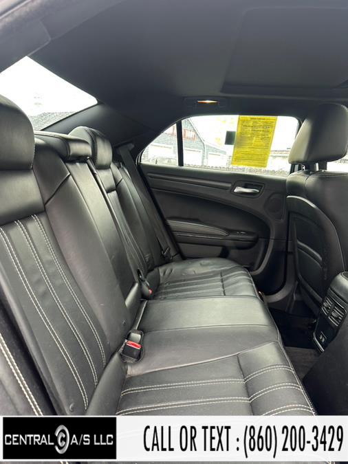 2015 Chrysler 300 4dr Sdn 300S AWD photo