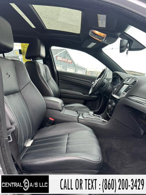 2015 Chrysler 300 4dr Sdn 300S AWD photo