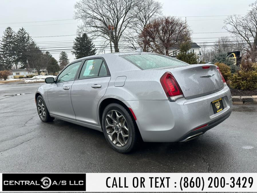 2015 Chrysler 300 4dr Sdn 300S AWD photo