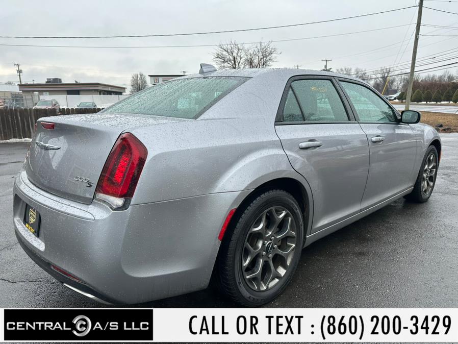 2015 Chrysler 300 4dr Sdn 300S AWD photo