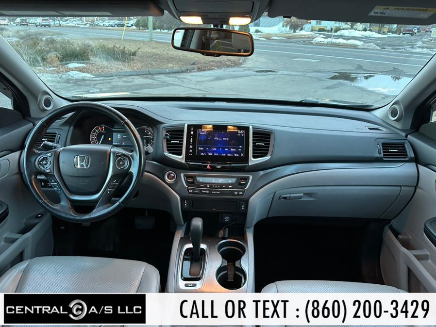 2017 Honda Ridgeline RTL-T 4x4 Crew Cab 5.3'' Bed photo