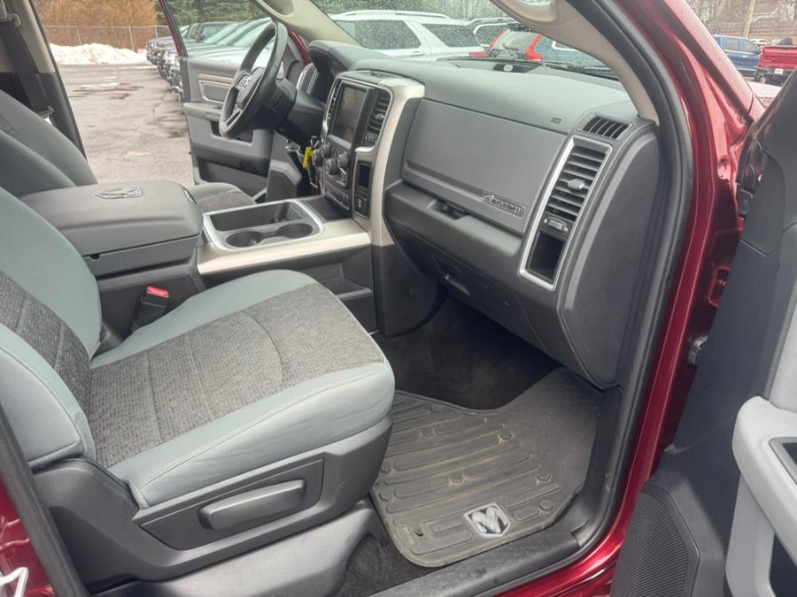 2017 RAM 1500 Big Horn 4x4 Crew Cab 5''7