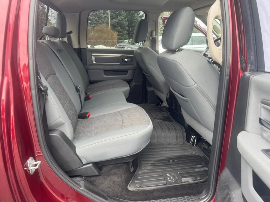 2017 RAM 1500 Big Horn 4x4 Crew Cab 5''7
