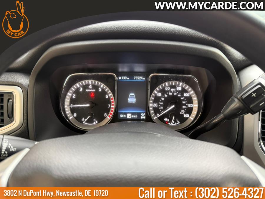 2019 Nissan Titan 4x4 Crew Cab SV photo