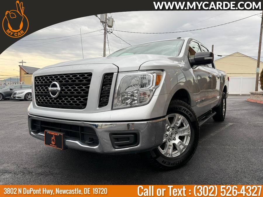 2019 Nissan Titan 4x4 Crew Cab SV photo