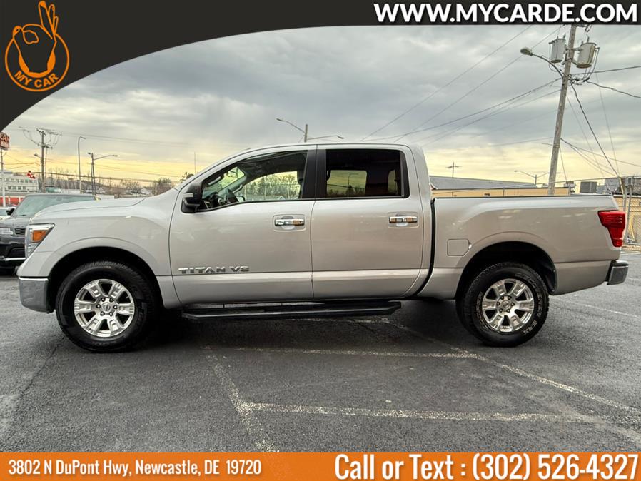 2019 Nissan Titan 4x4 Crew Cab SV photo