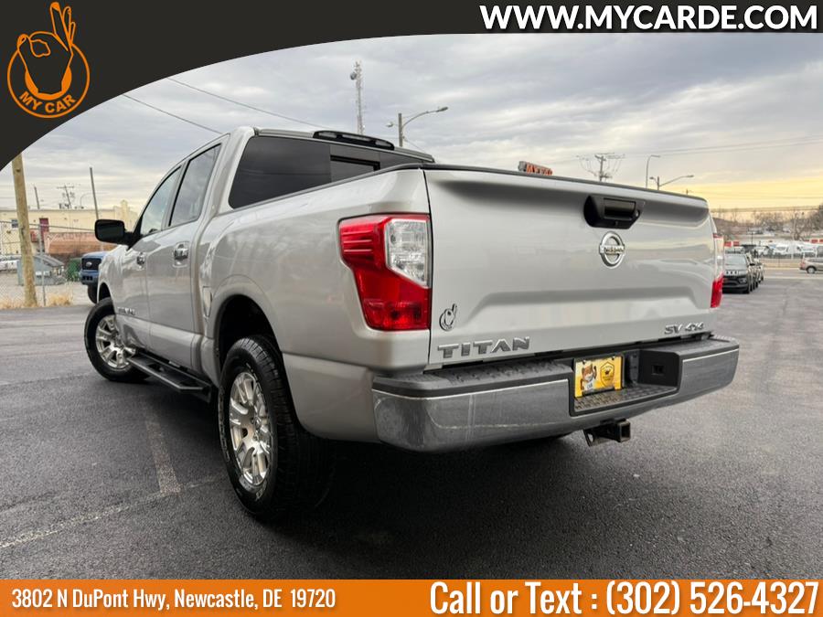 2019 Nissan Titan 4x4 Crew Cab SV photo