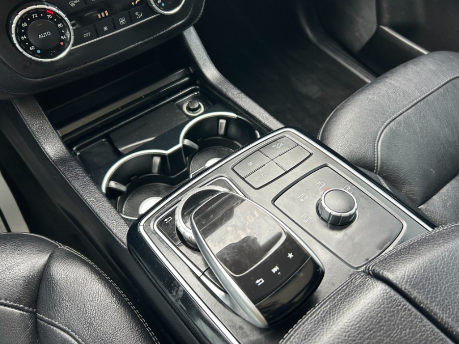 2017 Mercedes-Benz GLE 550e 4MATIC SUV photo