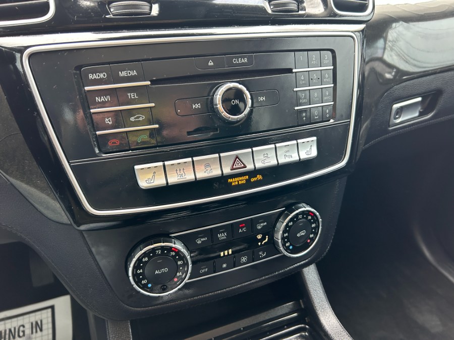 2017 Mercedes-Benz GLE 550e 4MATIC SUV photo