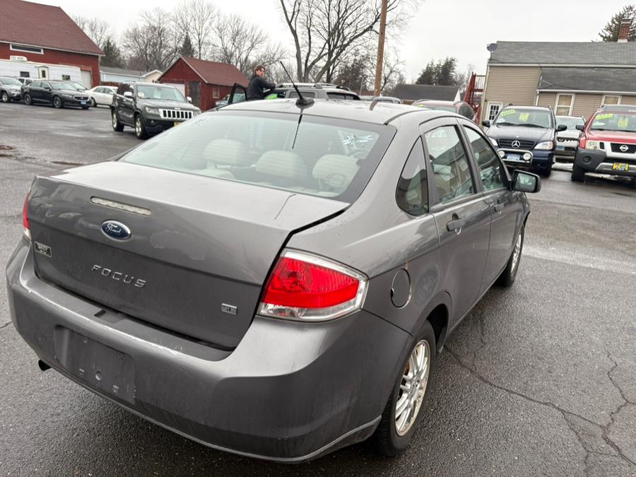 2010 Ford Focus SE photo