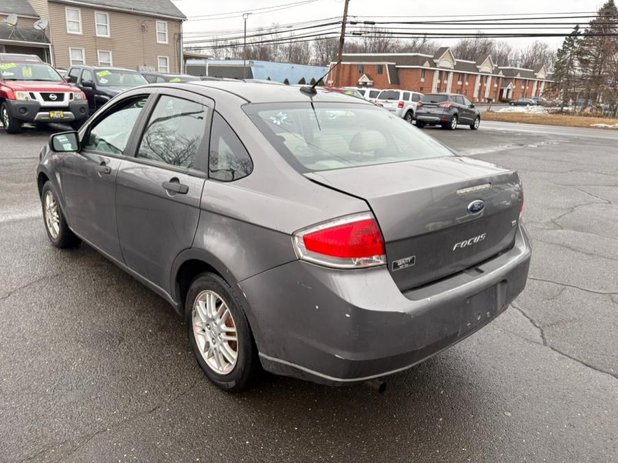 2010 Ford Focus SE photo