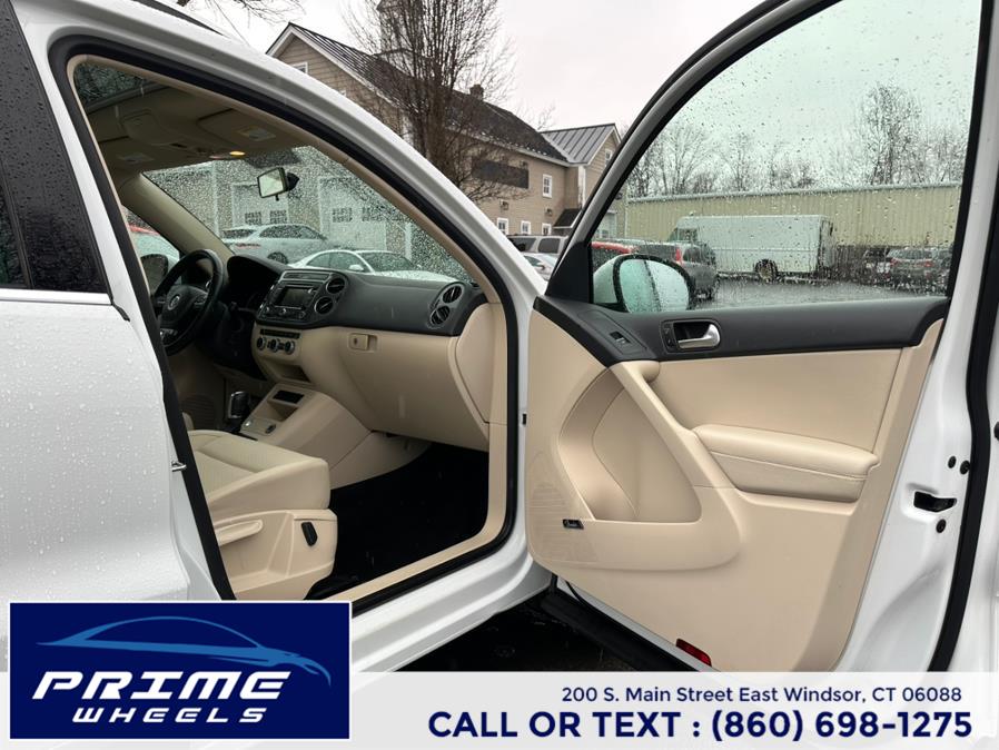 2014 Volkswagen Tiguan S 4Motion photo