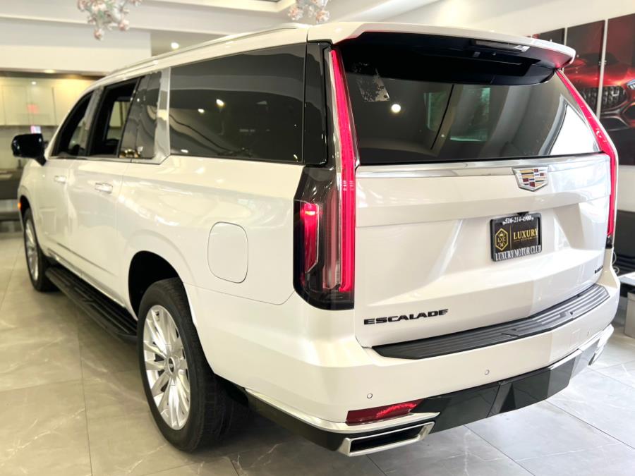 2022 Cadillac Escalade ESV 4WD 4dr Luxury photo