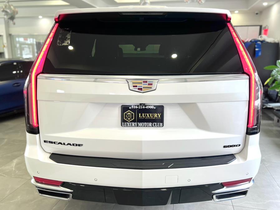 2022 Cadillac Escalade ESV 4WD 4dr Luxury photo