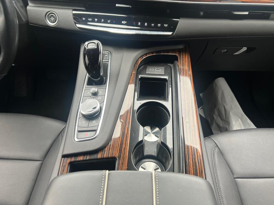 2022 Cadillac Escalade ESV 4WD 4dr Luxury photo