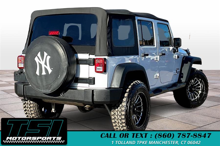 2015 Jeep Wrangler Unlimited 4WD 4dr Sport photo