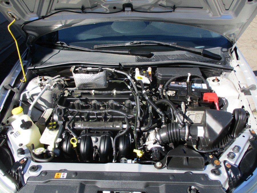 2011 Ford Focus SEL photo