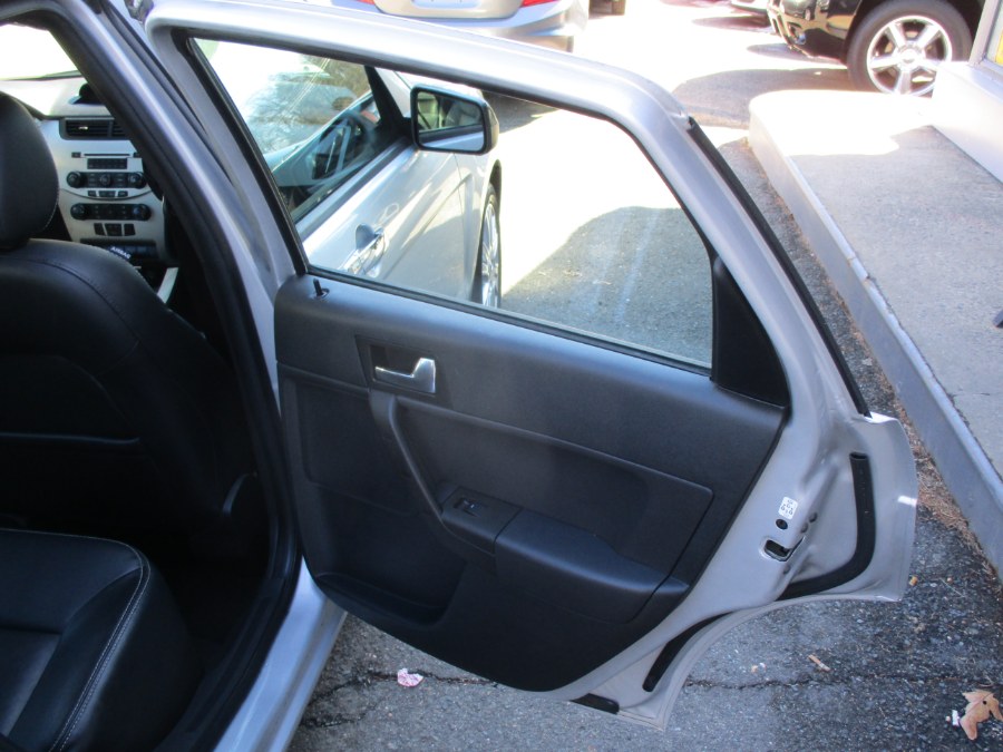 2011 Ford Focus SEL photo