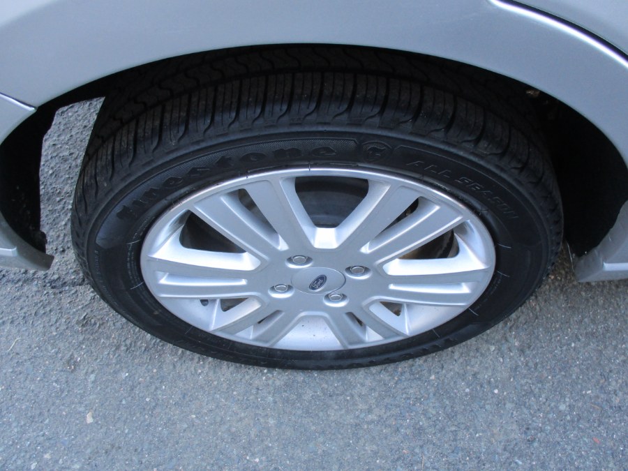 2011 Ford Focus SEL photo