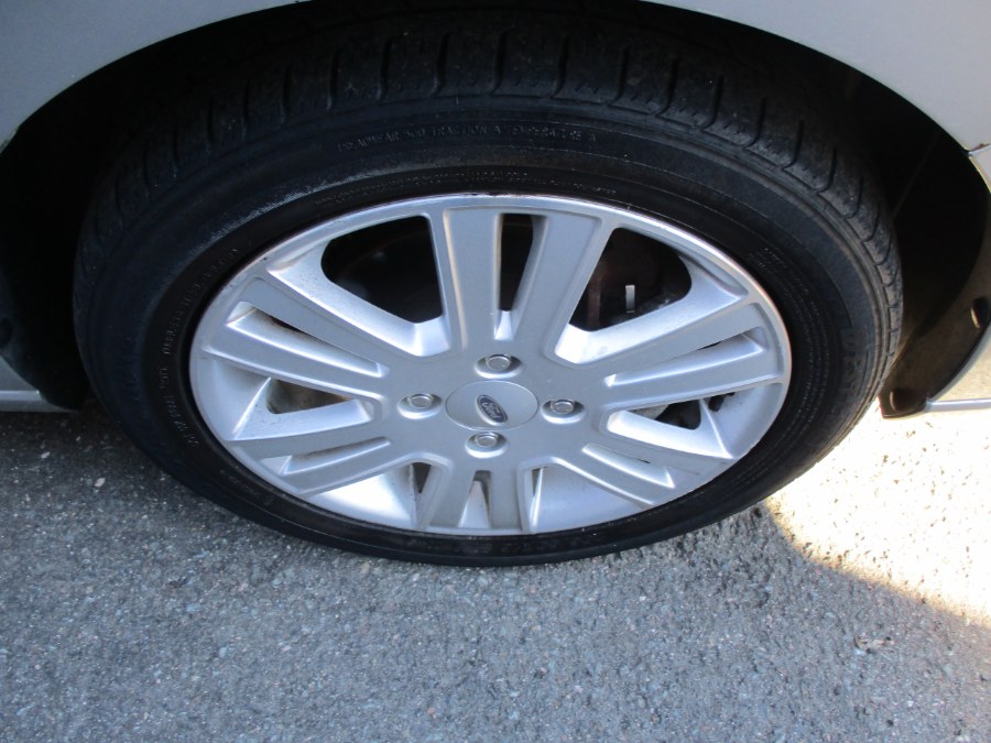 2011 Ford Focus SEL photo