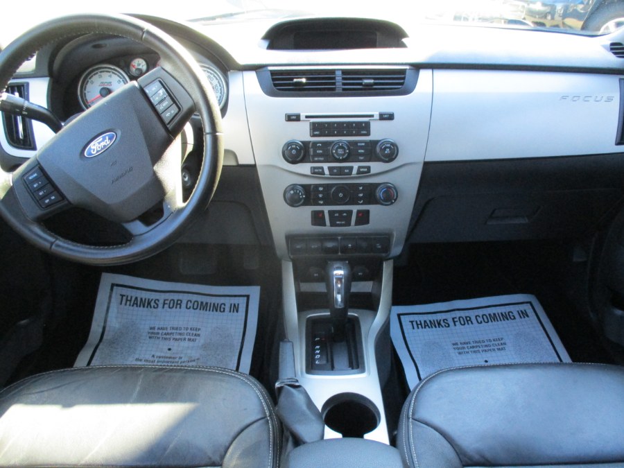 2011 Ford Focus SEL photo
