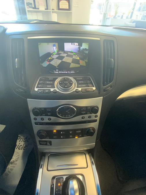 2014 Infiniti Legend photo