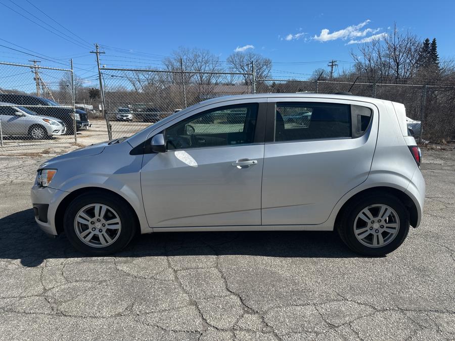 2016 Chevrolet Sonic 5dr HB Auto LT photo