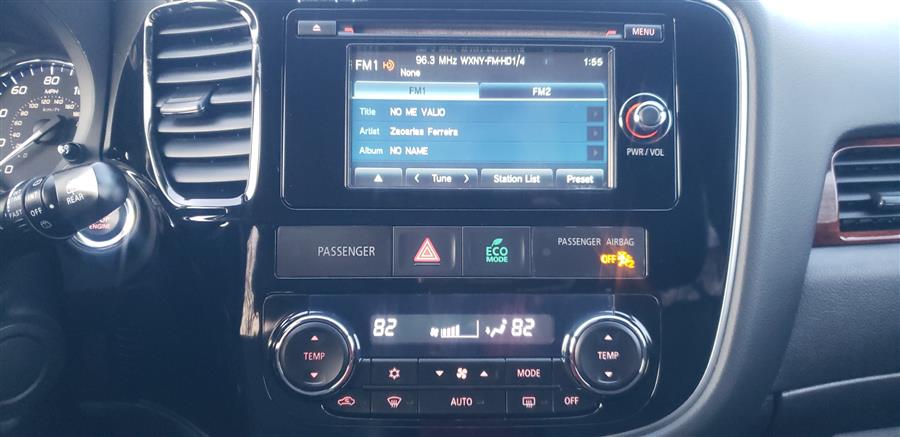2015 Subaru Outlander 4WD 4dr SE photo