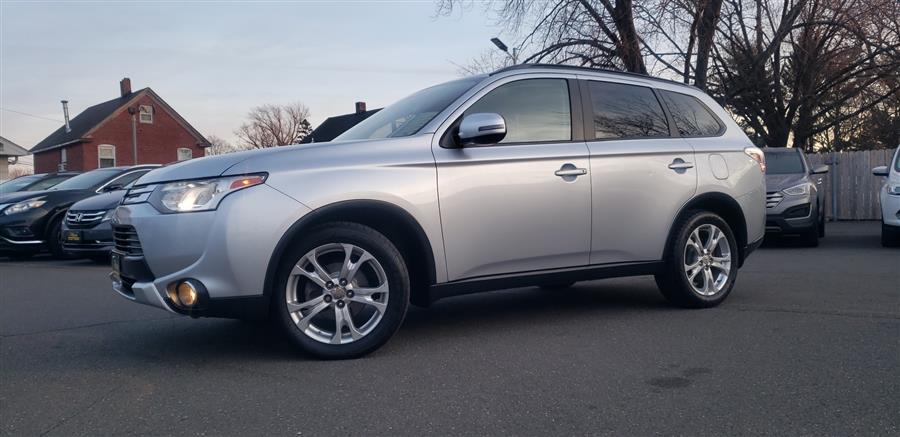 2015 Subaru Outlander 4WD 4dr SE photo