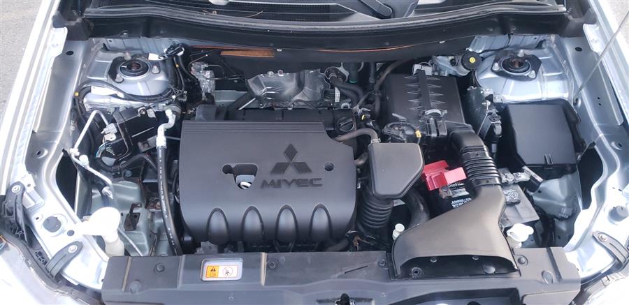 2015 Subaru Outlander 4WD 4dr SE photo