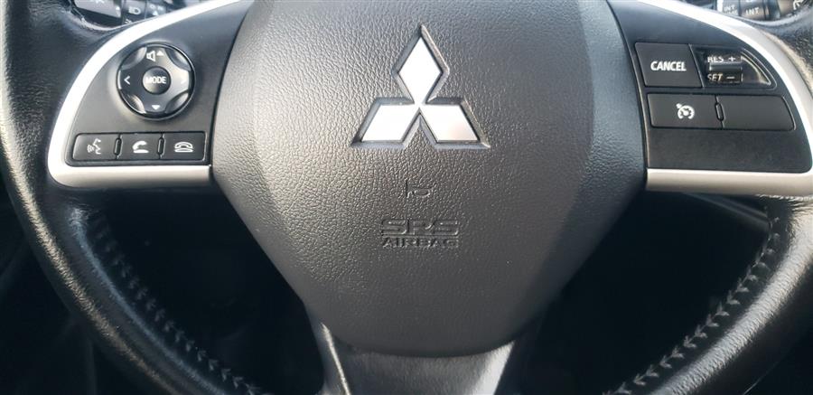 2015 Subaru Outlander 4WD 4dr SE photo