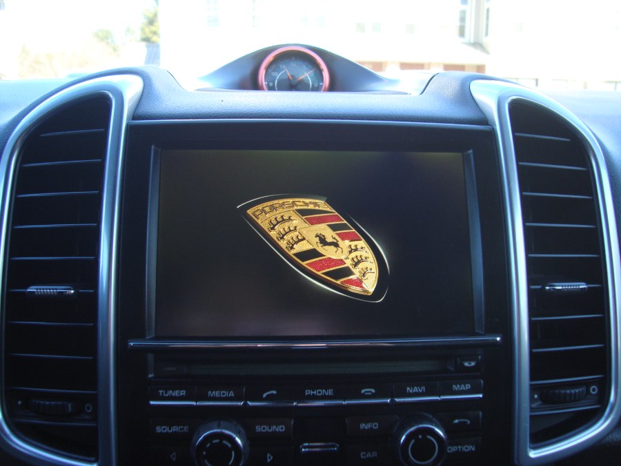 2013 Porsche Cayenne photo