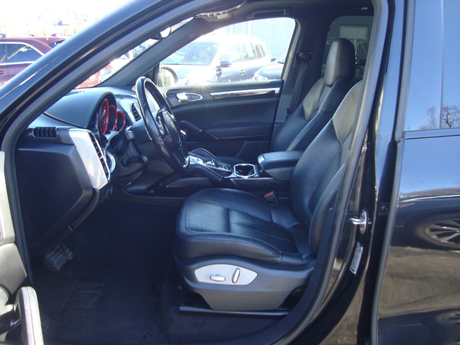 2013 Porsche Cayenne photo