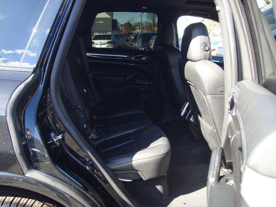 2013 Porsche Cayenne photo