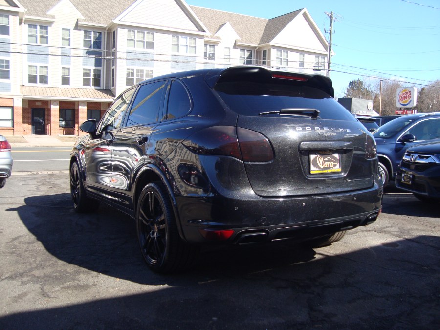 2013 Porsche Cayenne photo