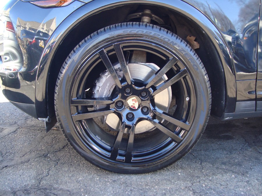 2013 Porsche Cayenne photo