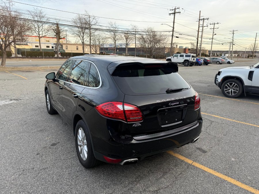 2013 Porsche Cayenne photo