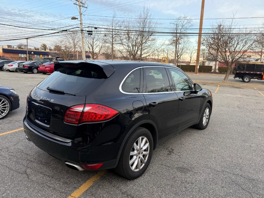 2013 Porsche Cayenne photo