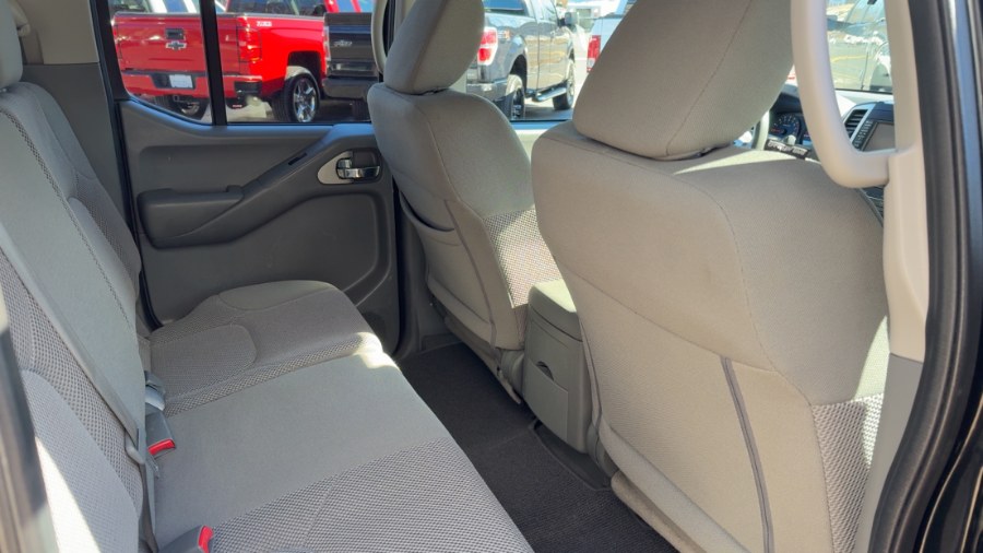 2019 Nissan Frontier Crew Cab 4x2 SV Auto photo