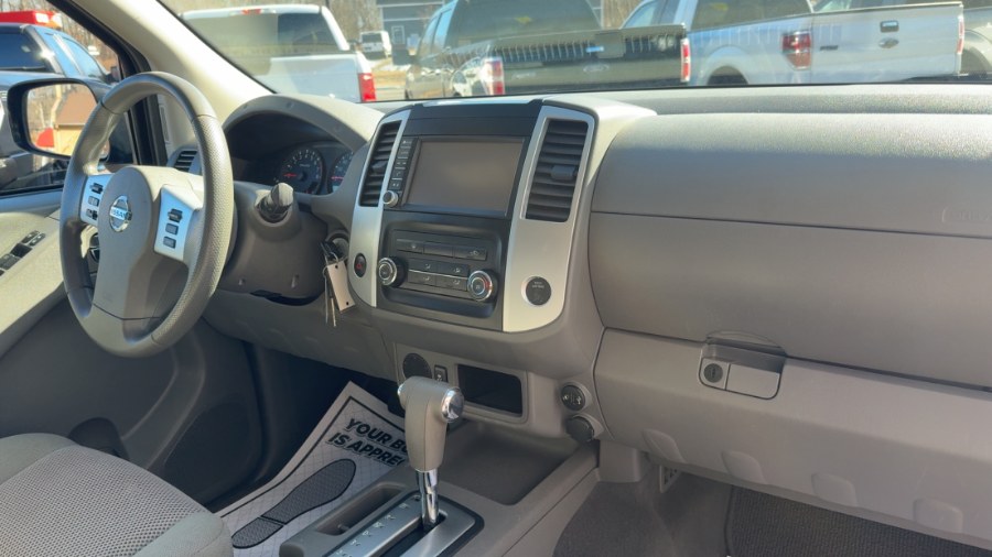 2019 Nissan Frontier Crew Cab 4x2 SV Auto photo